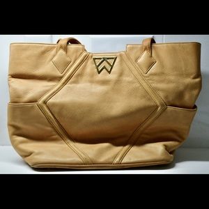 Kelly Wynne Brown Leather Purse